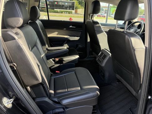 Used 2021 Volkswagen Atlas SE image 15