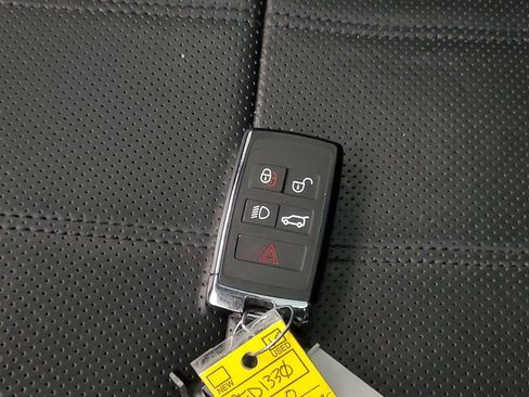 Used 2020 Land Rover Range Rover Sport HSE image 30