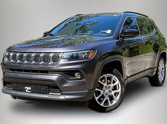 Used 2023 Jeep Compass Latitude AWD/4WD video 1