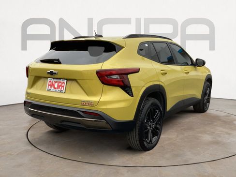 Used 2024 Chevrolet Trax ACTIV w/ Sunroof Package image 14