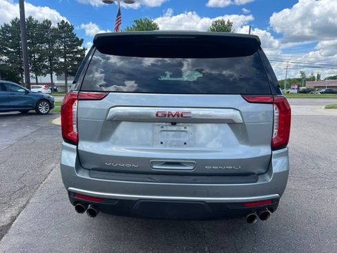 Used 2024 GMC Yukon Denali AWD/4WD image 7
