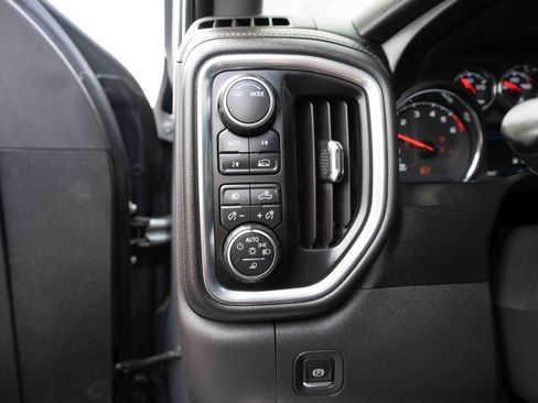 Used 2021 Chevrolet Silverado 1500 RST w/ Convenience Package II AWD/4WD image 11