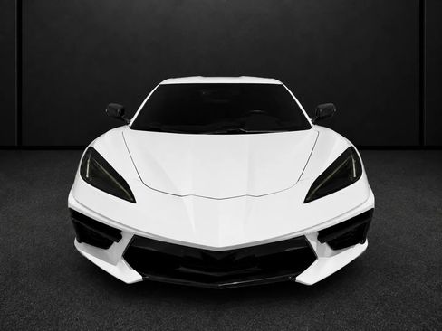 Used 2022 Chevrolet Corvette Stingray Coupe w/ 1LT RWD image 8