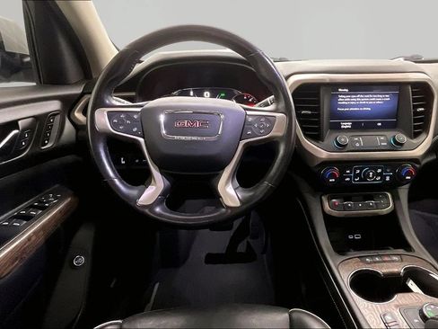 Used 2021 GMC Acadia Denali w/ Denali Ultimate Package AWD/4WD image 8