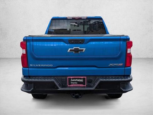 Used 2022 Chevrolet Silverado 1500 ZR2 w/ Technology Package image 6