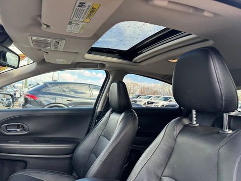 Used 2022 Honda HR-V EX-L image 12