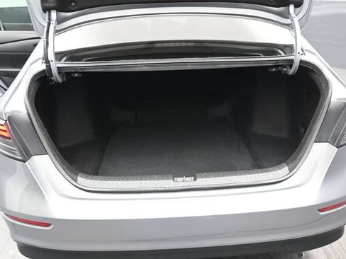 Used 2023 Honda Accord EX image 14