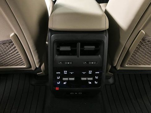 New 2025 Porsche Macan 4S Electric image 26