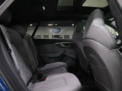 Used 2024 Audi SQ8 Prestige w/ Prestige Package image 18
