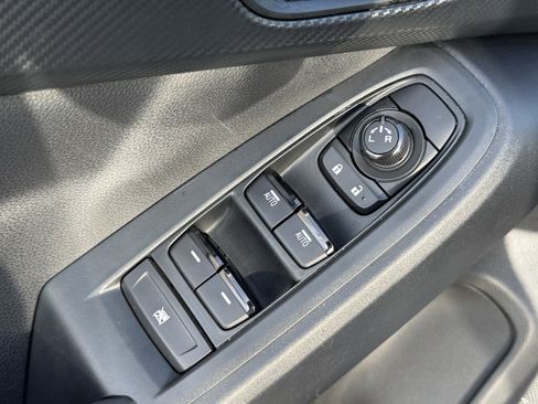Used 2024 Subaru Crosstrek 2.0i Premium image 23