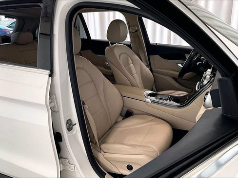 Used 2021 Mercedes-Benz GLC 300 image 16
