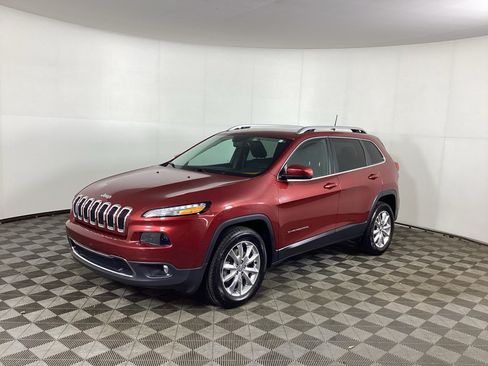 Used 2016 Jeep Cherokee Limited AWD/4WD image 5