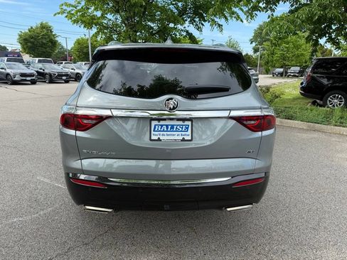 Used 2023 Buick Enclave Essence w/ Experience Buick Package FWD image 4