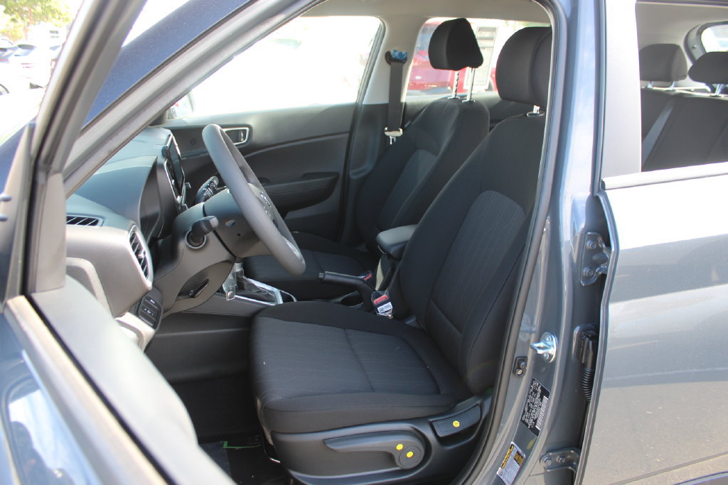 New 2026 Hyundai Venue SE FWD image 12