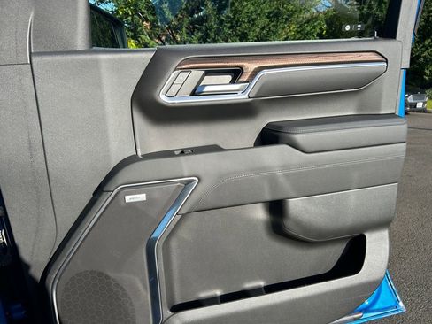 Used 2023 Chevrolet Silverado 1500 RST image 25