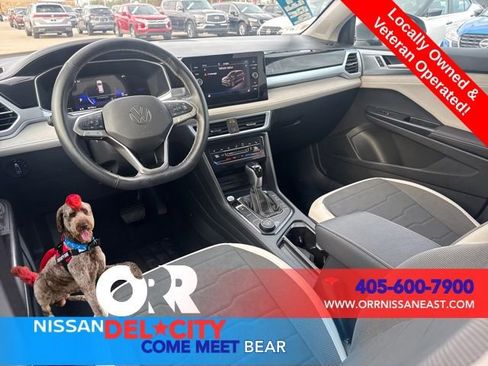 Used 2025 Volkswagen Taos SE image 12
