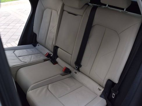 Used 2020 Audi Q3 2.0T Premium w/ Convenience Package AWD/4WD image 42
