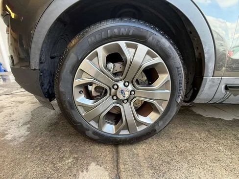 Used 2018 Ford Explorer Sport w/ Equipment Group 401A AWD/4WD image 19