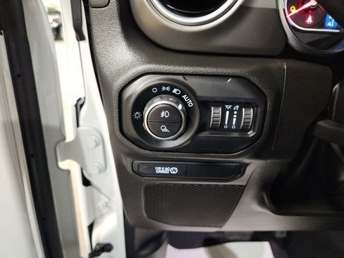 Used 2022 Jeep Gladiator Rubicon w/ LED Lighting Group image 20