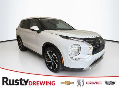 Used 2023 Mitsubishi Outlander SE