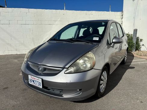 Used 2007 Honda Fit image 2
