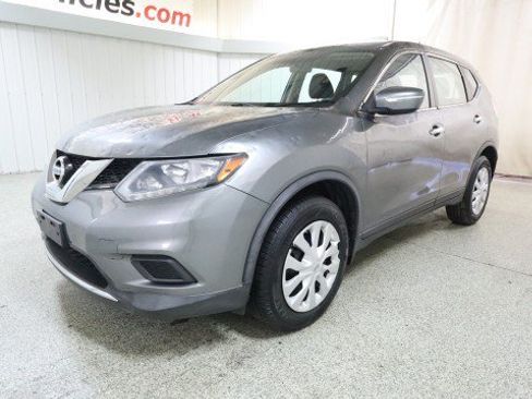 Used 2015 Nissan Rogue S AWD/4WD image 2