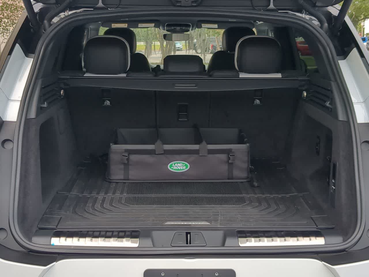 Certified 2025 Land Rover Range Rover Sport Dynamic SE AWD/4WD image 36
