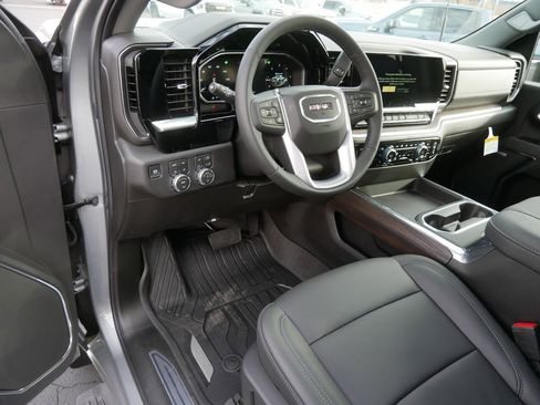 New 2026 GMC Sierra 2500 SLT w/ SLT Premium Package image 5