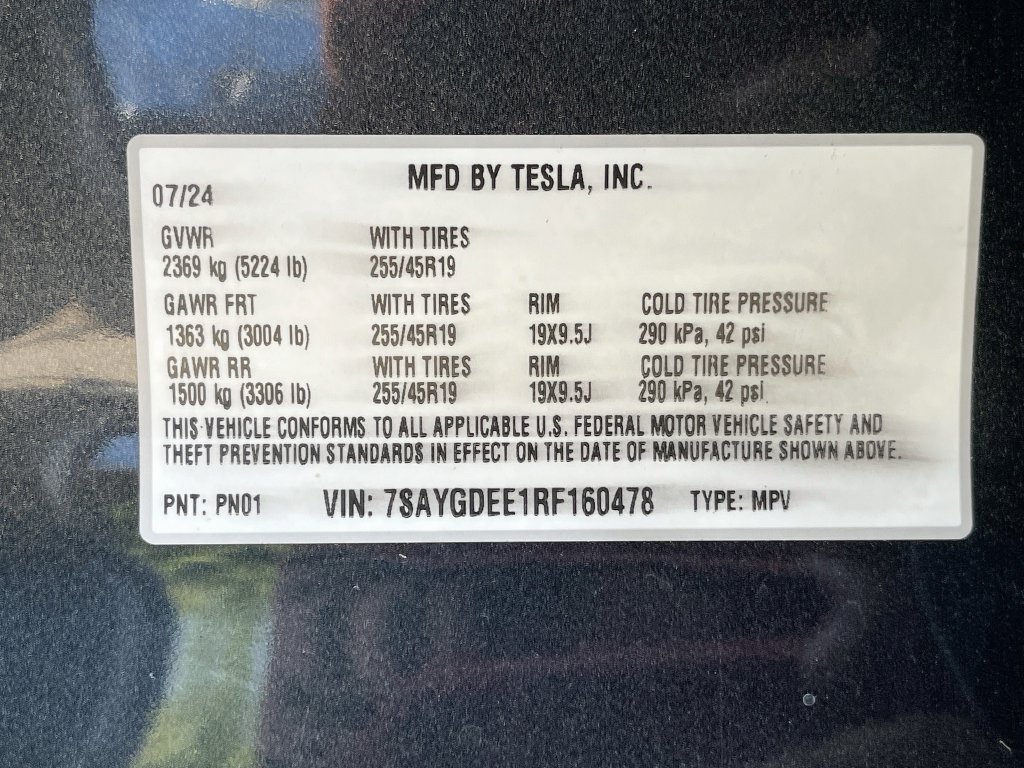 Used 2024 Tesla Model Y Long Range AWD/4WD image 30