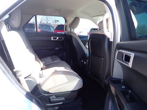 Used 2020 Ford Explorer 4WD image 12
