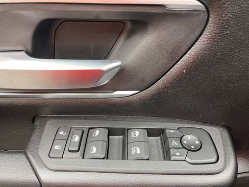 New 2026 RAM 1500 4x4 Crew Cab image 7