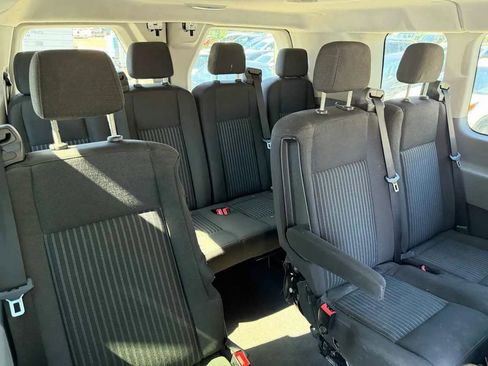 Used 2017 Ford Transit 350 XLT RWD image 9