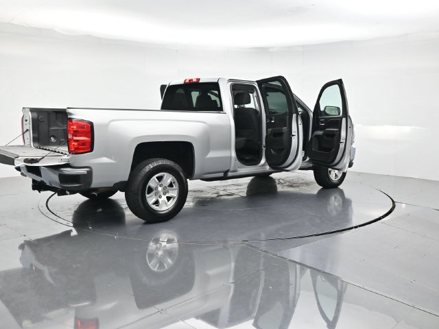 Used 2018 Chevrolet Silverado 1500 LT RWD image 46