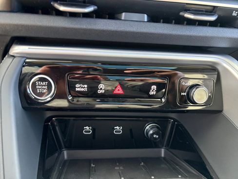 New 2025 Audi Q5 Premium Plus image 18