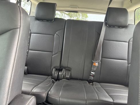Used 2020 Chevrolet Suburban Premier image 39