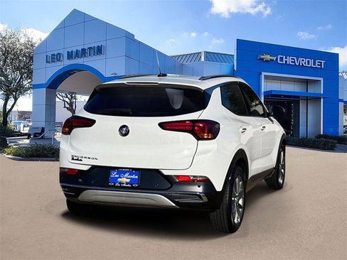 Used 2022 Buick Encore GX Essence w/ Advanced Technology Package image 5