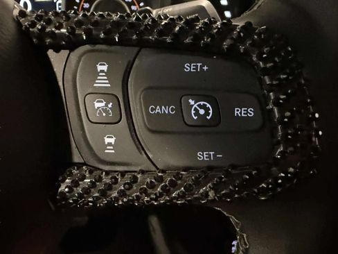 Used 2025 Jeep Wrangler Unlimited Rubicon w/ XTREMEE 35" Tire Package AWD/4WD image 43