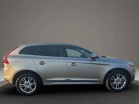 Used 2014 Volvo XC60 3.2 w/ Climate Package AWD/4WD image 4