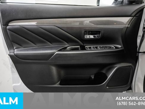 Used 2022 Mitsubishi Outlander SEL image 45