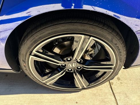 Used 2025 Honda Accord Sport image 22