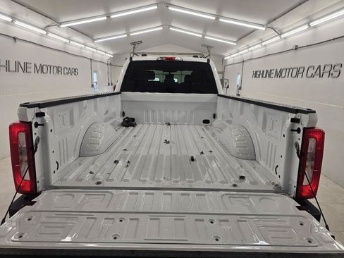 Used 2022 Ford F250 XL w/ Power Equipment Group RWD image 6