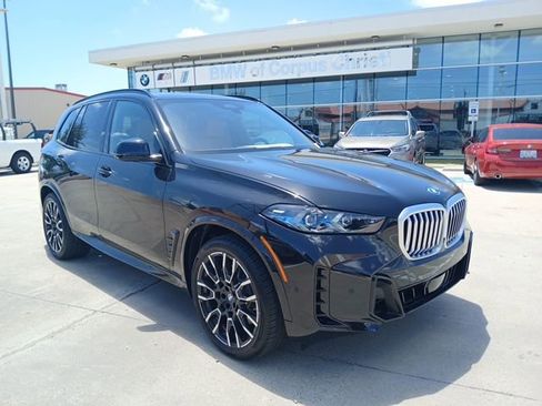 New 2026 BMW X5 xDrive50e image 1