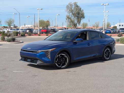 Certified 2025 Kia K4 EX image 31