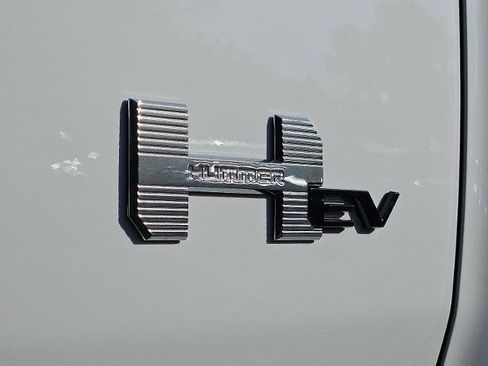 New 2026 GMC Hummer EV SUV image 21