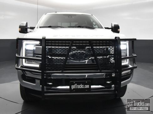 Used 2017 Ford F350 King Ranch w/ King Ranch Ultimate Package AWD/4WD image 50