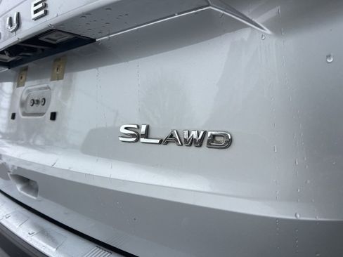 Used 2021 Nissan Rogue SL image 9