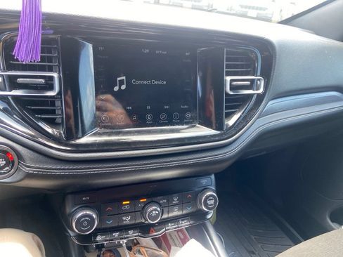 Used 2021 Dodge Durango SXT RWD image 34