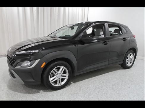 Certified 2023 Hyundai Kona SE w/ Cargo Package FWD image 3