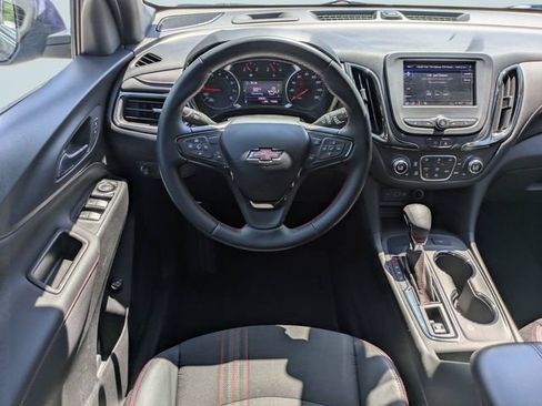 Used 2023 Chevrolet Equinox RS FWD image 18