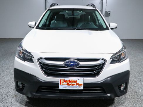Used 2022 Subaru Outback Premium AWD/4WD image 4